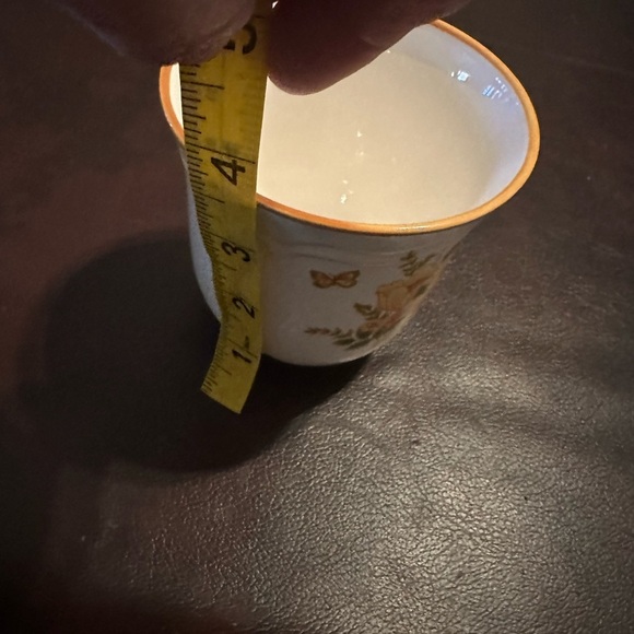 Butterfly tea cup - Picture 3 of 4